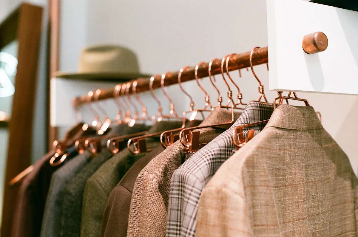 Why Low MOQs Are in Demand Among Fashion Brands?